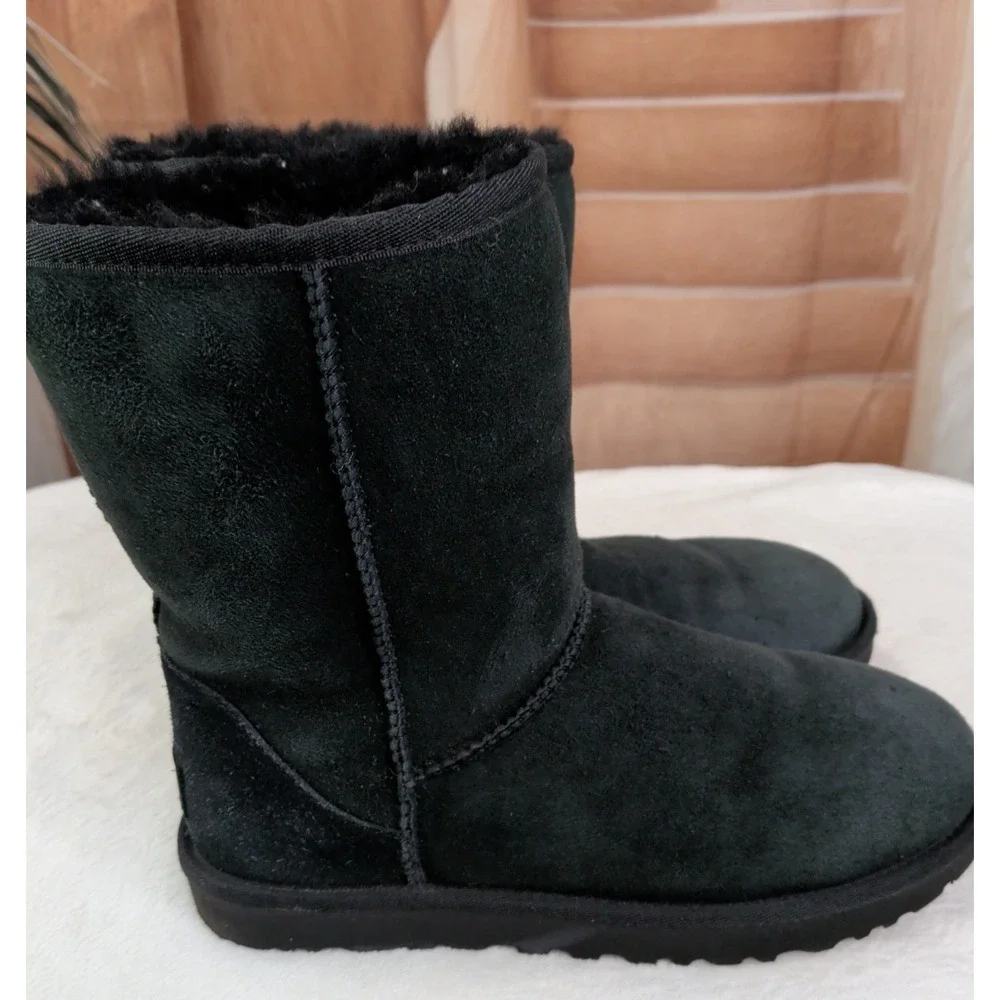 UGG Classic Short Boots in Dark Gray